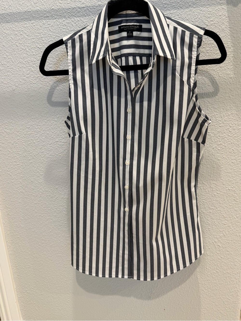 Banana Republic Black and White Vertical Stripe Sleeveless Button-Down